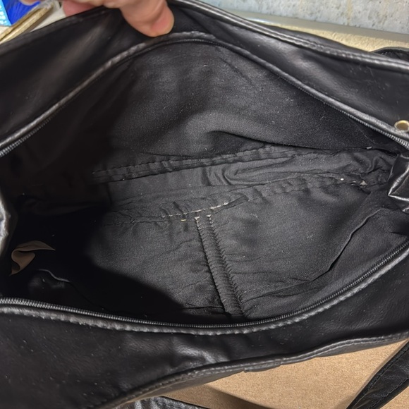 Black floral vintage shoulder purse - Picture 5 of 14